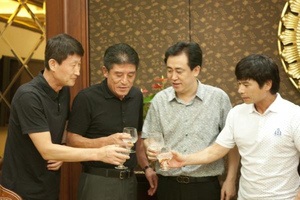 恒大亚冠半决赛2比1逆转大阪，许老板的饭局文化又立功了