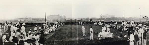 十一逛上海：洋人的跑马厅如何变成人民广场