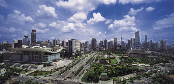 十一逛上海：洋人的跑马厅如何变成人民广场