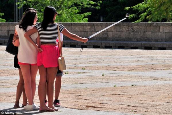 朋友圈杯摄影大赛：旅游的全部意义变成自拍上传