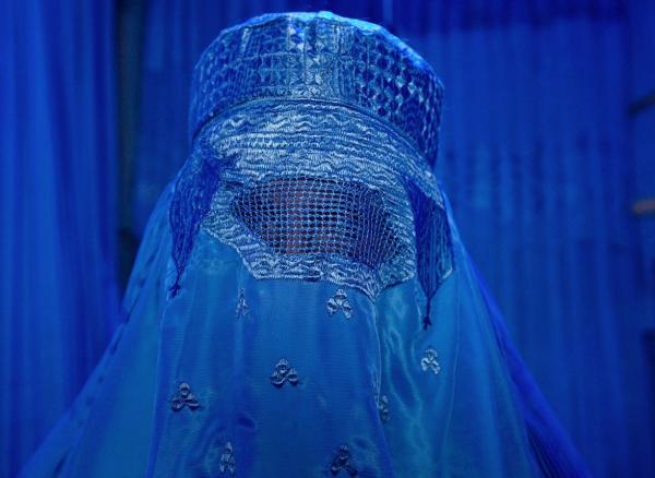 他不是亿万富翁，却去过全世界198国