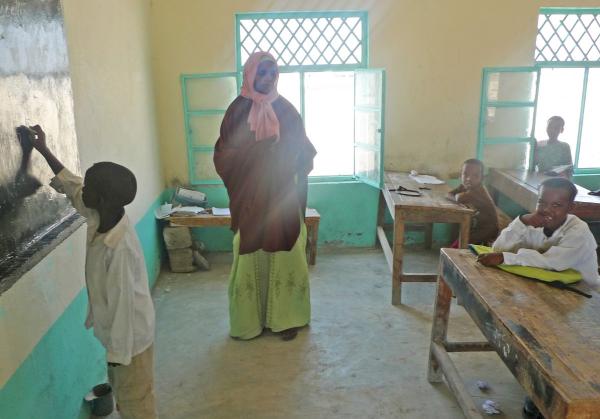 他不是亿万富翁，却去过全世界198国