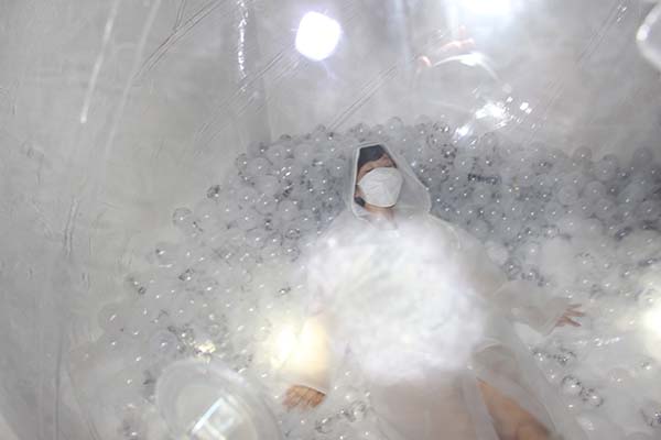 看展览| 和艺术家一起，行一场“单身礼”