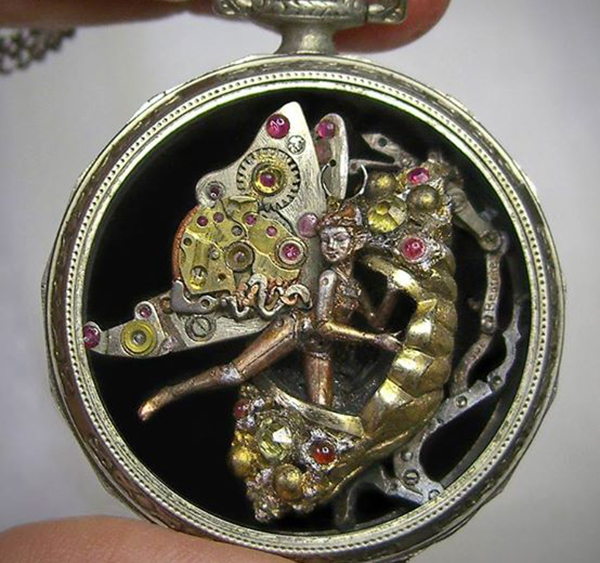 生锈的齿轮，在她手中变成让人珍藏的宝贝