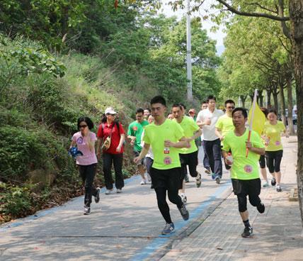 路跑三大“冷知识”，告诉你你的膝盖和髋部是怎么被毁掉的