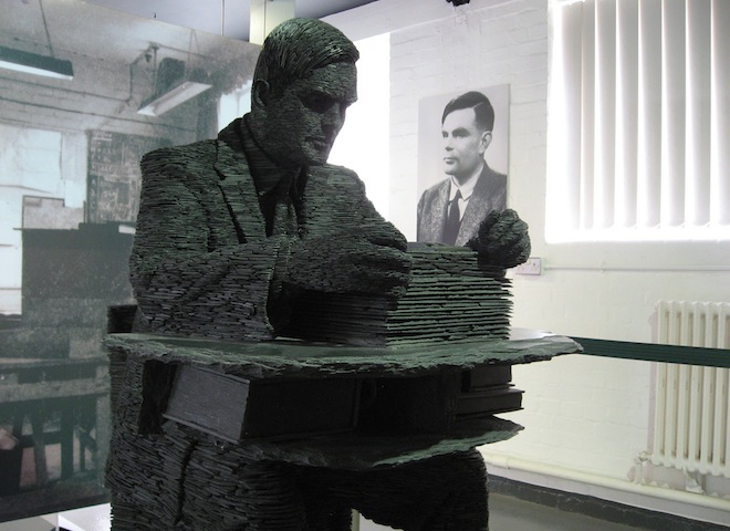 Bletchley 公园的阿兰?图灵塑像  (Jon Callas/Flickr)