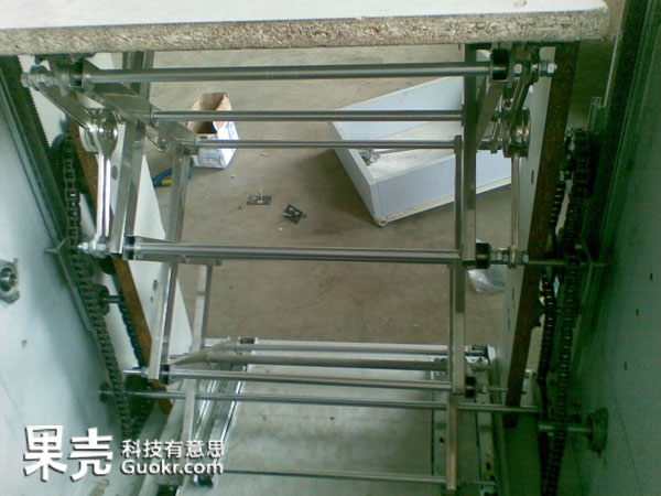 注意观察U型槽的位置