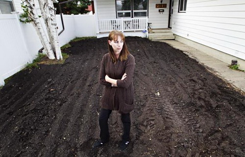 心爱的花园，说没就没了。（图：Oddee）