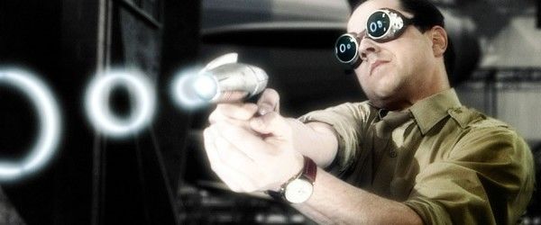 《天空上尉与明日世界》。