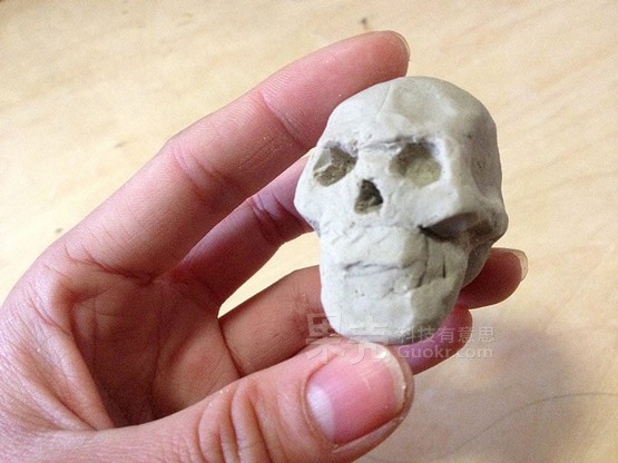 泥塑入门，做个蒸汽朋克范儿黄金头骨