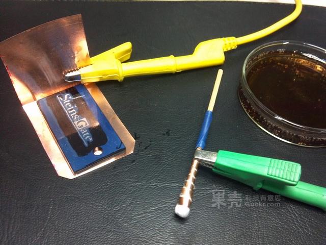 给钛挂件镀一层彩色外衣