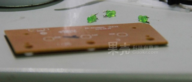 给你的键盘加上无线PPT控制功能吧