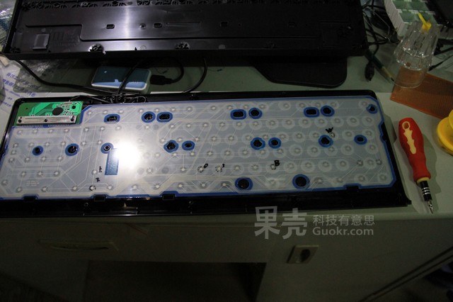 给你的键盘加上无线PPT控制功能吧