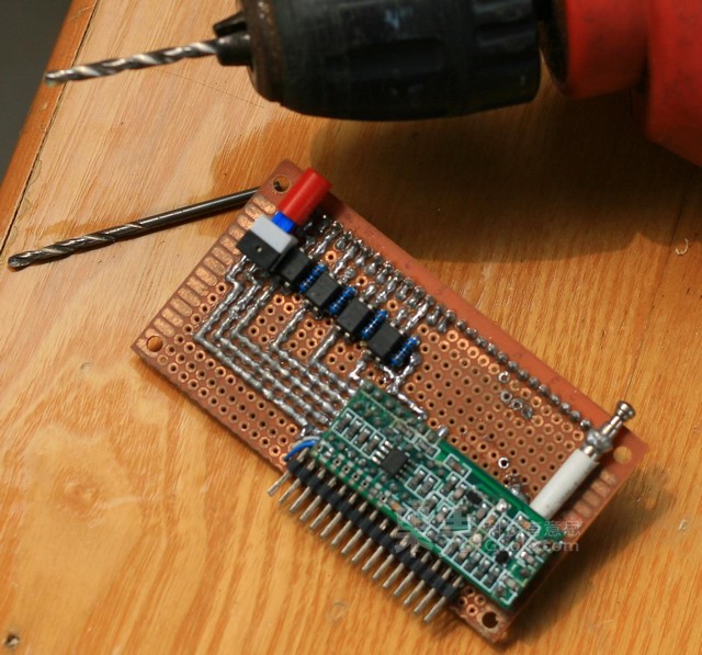 给你的键盘加上无线PPT控制功能吧