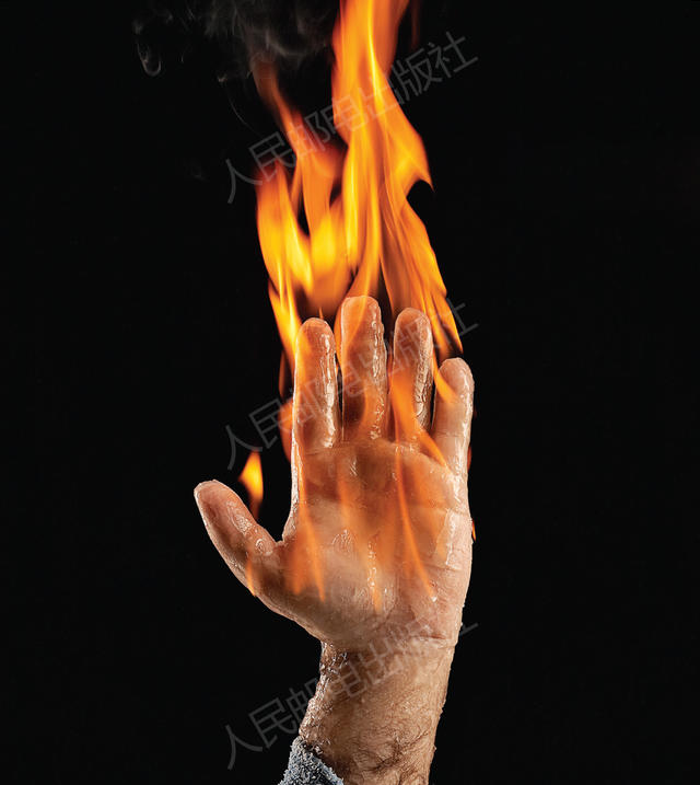 燃烧的手——电影里面的人身上是怎么着火的？