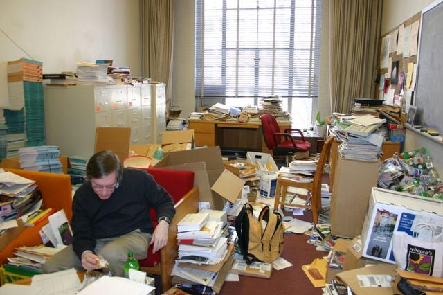 李淼：宇宙学研究上演现代版“龟兔赛跑”