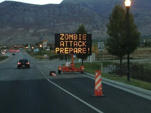 “僵尸突袭注意！”