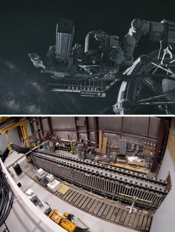 电影里的磁轨炮（上图），跟美国海军磁轨炮（下图）对比一下，是不是一模一样？