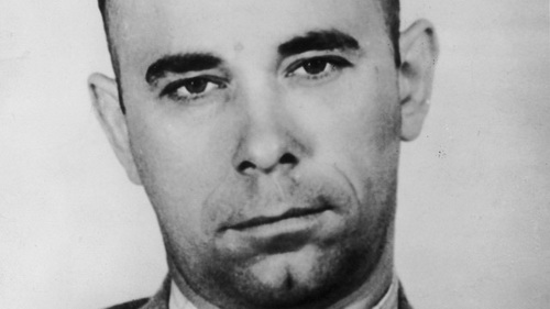 迪林格也曾动过消除指纹的念头。