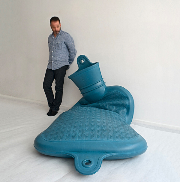 透过艺术家的眼睛，一团废纸也能是盛开的花朵