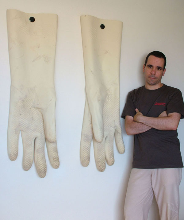 透过艺术家的眼睛，一团废纸也能是盛开的花朵