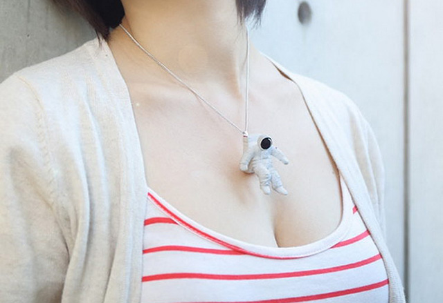 宇航员能从“罗塞塔”跳到彗星上吗？