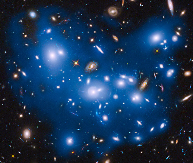 哈勃拍到死亡星系的“幽灵之光”