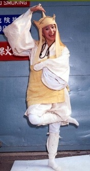 神曲、神舞与神经