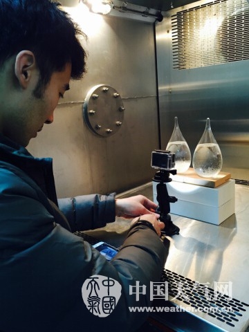 天气预报瓶，真能预报天气？