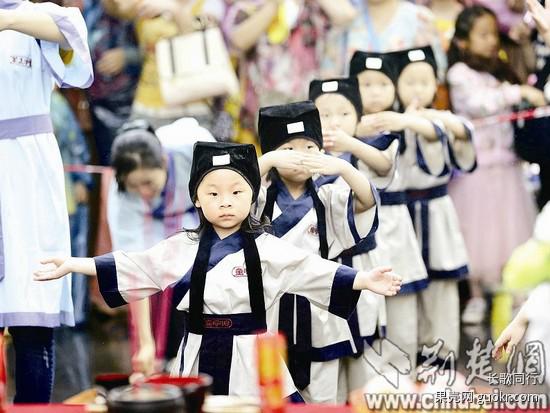 端午佳节话五毒