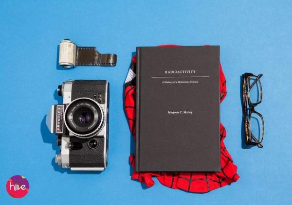 翻开广告狂人和欲望都市女郎的手提包