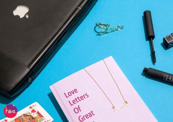 翻开广告狂人和欲望都市女郎的手提包