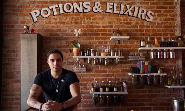 8间影视主题餐厅酒吧，影迷心中的经典在这里永不落幕