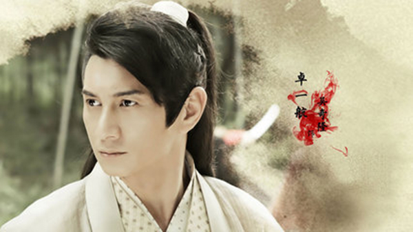 想做一个安静的古装美男，先戴上合适的假发套