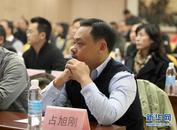 奥运冠军如何当县长？占旭刚上任不满百天跑遍3街6镇1乡