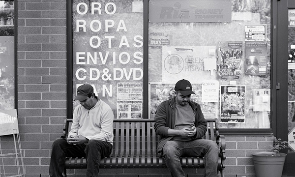 趣看|当手机从照片中被剥离，生活还是现在这样吗？