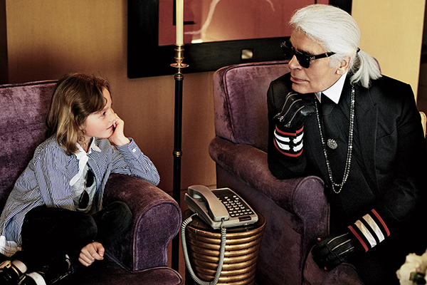 穿香奈儿的小男孩，全世界大概也就这么一个