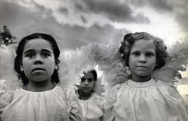 眼光|见证暴行之后，要如何安然无恙回到现实生活？