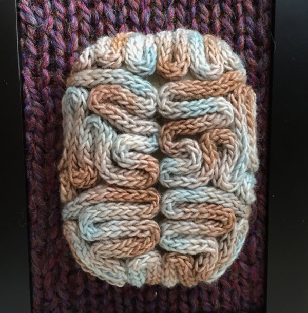 脑洞大开的她，开膛破肚的外星人和Hello Kitty