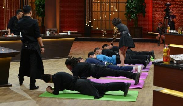 拷贝韩国综艺又走样，一道失败的“菜”