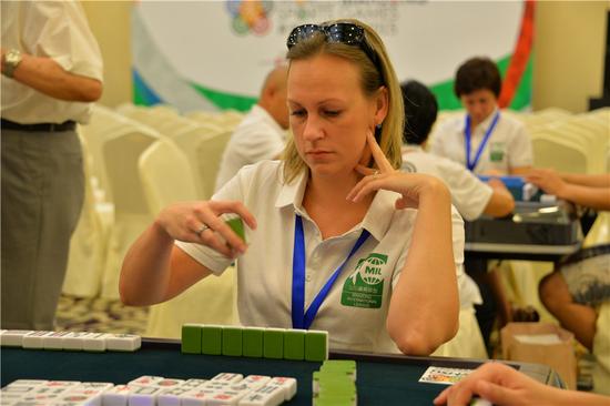 首届世界麻将运动会三亚今日开幕，近300位中外选手参赛