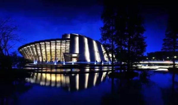 一个小镇的“文艺复兴” ：比风景更美的是艺术与普通人相遇