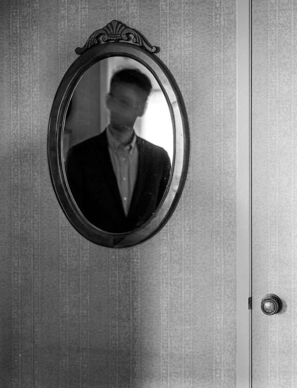 抑郁症患者眼中的世界什么样？摄影师的12张“自拍”告诉你