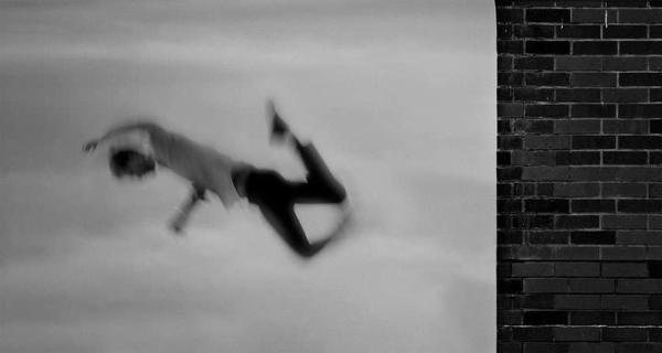 抑郁症患者眼中的世界什么样？摄影师的12张“自拍”告诉你