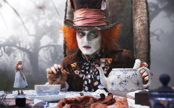 万圣节别再装神弄鬼了，COS这些角色才最时髦