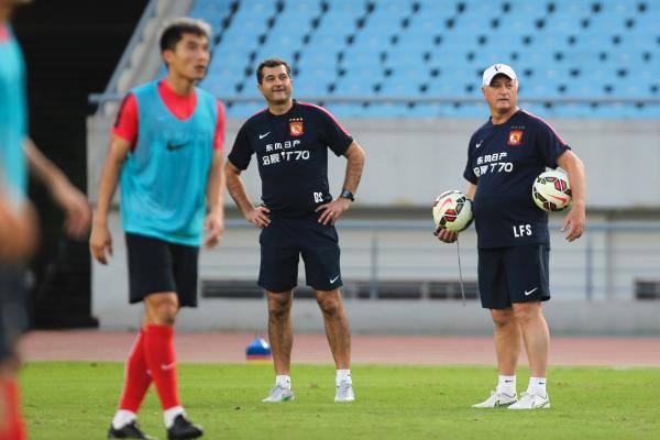 他们都为恒大拿了冠军，但斯科拉里和里皮有何不同？