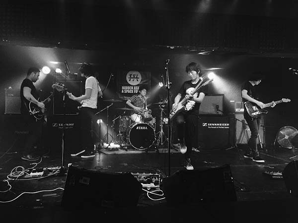 专访｜声音玩具主唱：我已是居家宅男、中年大叔