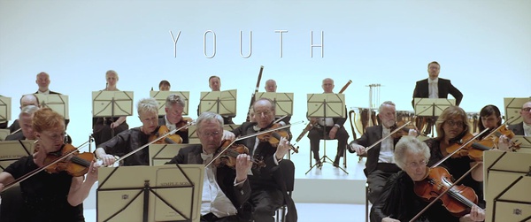 《年轻气盛》：优雅地说一说老去