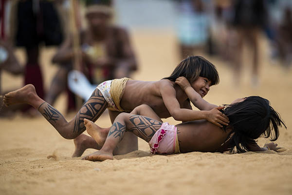 读图 | 首届世界土著人运动会，看看都比些什么项目？