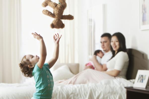 平视|两个孩子，如何面对同侪压力，如何让成长更快乐？